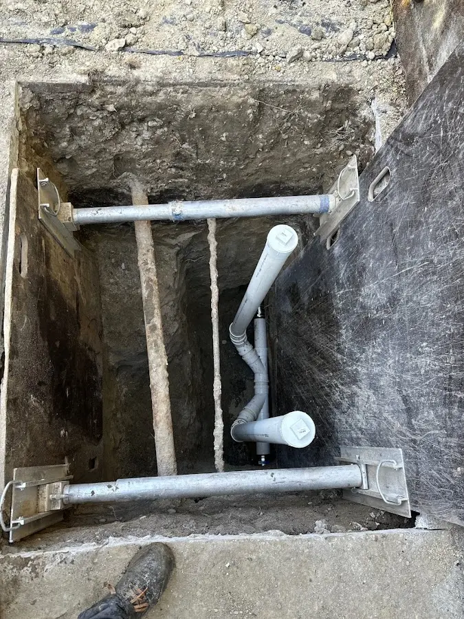 Experienced plumber completing Gas Line Repair work in Grandview